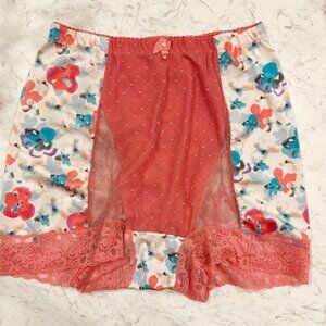Rhonda Shear Women's (XL) Pin Up Lace Control Panty - Peach w/Floral